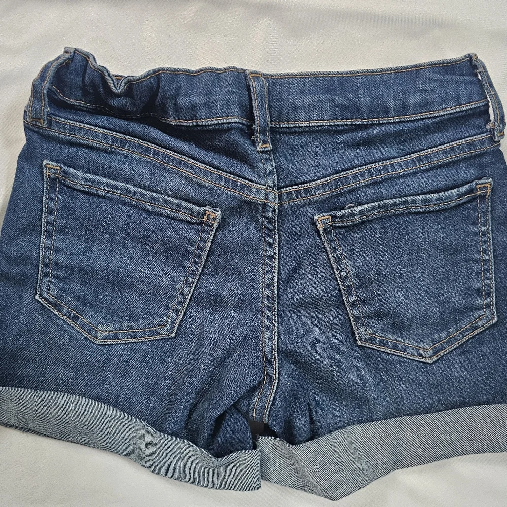 Gap Kids Midi Denim Cuffed Shorts - Size 7